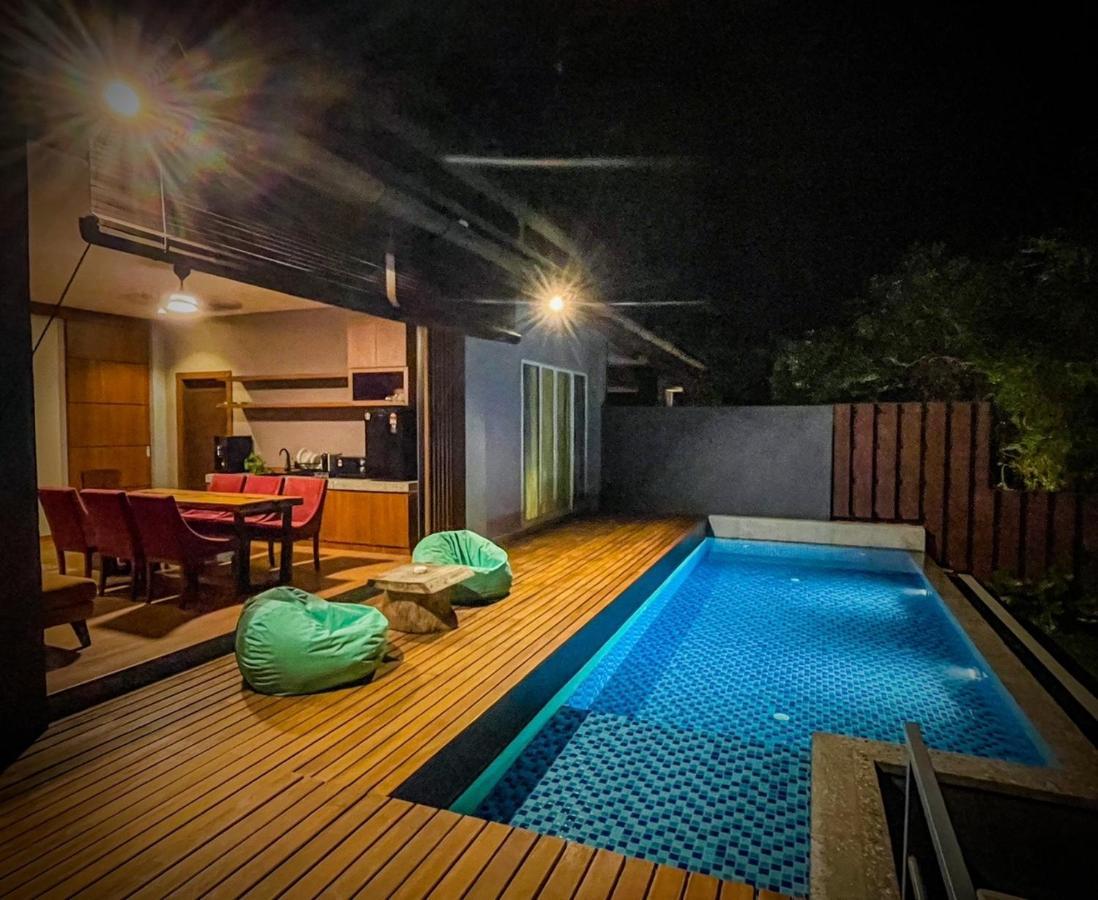 Royale Riviera Resort Private Pool Villas Пантай-Сенанг Экстерьер фото